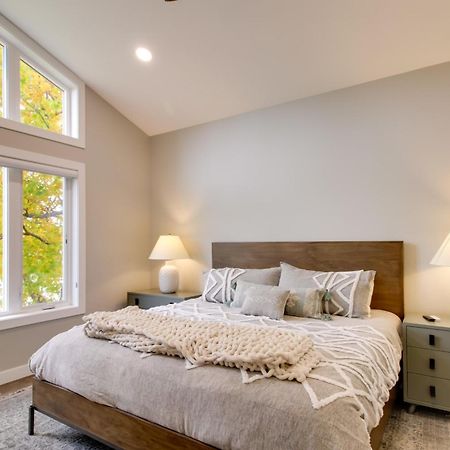 Pearl Lake Retreat With Dock And Stunning Views! Detroit Lakes Zewnętrze zdjęcie